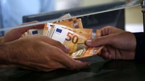 Ποιοι παίρνουν σήμερα το επίδομα των 800 ευρώ - Τι θα καταβληθεί τις επόμενες ημέρες