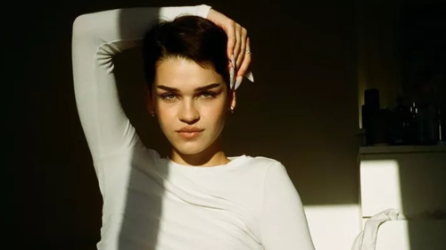 Η σκληρή γυμναστική απέδωσε: Η νικήτρια του GNTM, Κυβέλη Χατζηευστρατίου με μικροσκοπικό μαύρο μπικίνι