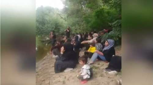Πέθανε τελικά η μικρή Μαρία στη νησίδα του Εβρου από σκορπιό;- Αλήθειες και ψέματα για τους 38 πρόσφυγες και το Spiegel