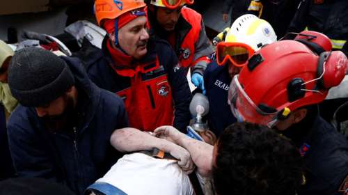 Σεισμός στην Τουρκία: Ευγνωμοσύνη για τη βοήθεια της Ελλάδας από τον Τούρκο πρέσβη στη Γαλλία