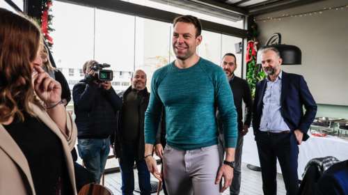 Σε παραζάλη (ξανά) ο ΣΥΡΙΖΑ για το 3ήμερο στις Σπέτσες και την &quot;πρόταση&quot; Μητσοτάκη σε Κασσελάκη να αναλάβει υπουργείο