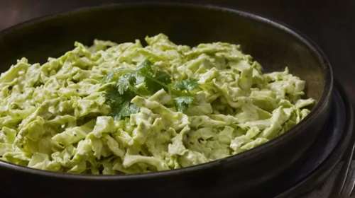 Η viral σαλάτα της &quot;πράσινης Θεάς&quot;: Ιδανική για το γραφείο και τις μέρες που δεν έχεις έμπνευση