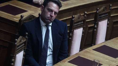 Στέφανος Κασσελάκης: Τι σημαίνει η "ντρέτα" που έδωσε ως απάντηση στον Μητσοτάκη