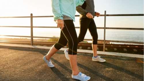 Πώς το περπάτημα μπορεί να μας δώσει έως και πέντε χρόνια ζωής παραπάνω