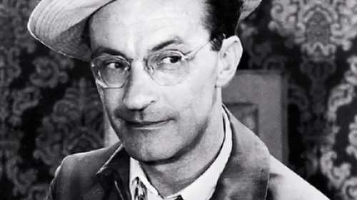 Ο Ντίνος Ηλιόπουλος &quot;έφυγε&quot;, αλλά η Φίνος Φιλμ δεν τον ξέχασε: Το βίντεο - αφιέρωμα