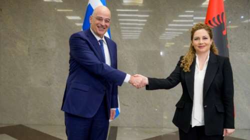 Στα Τίρανα ο Νίκος Δένδιας - Συνάντηση με την Αλβανίδα ΥΠΕΞ και τον Αρχιεπίσκοπο Αναστάσιο