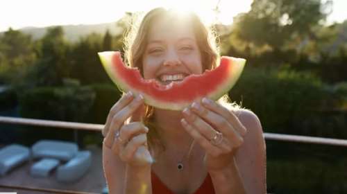 Hydration Hacks: Συμβουλές ενυδάτωσης για το σώμα σε ένα κύμα καύσωνα