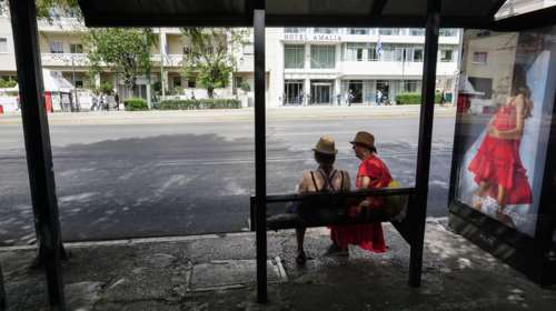 Πρωτομαγιά-απεργία: Χωρίς μέσα μεταφοράς η Αθήνα από τις 9 το βράδυ - Αποσύρθηκαν λεωφορεία και τρόλεϊ