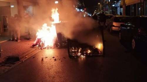 Επεισόδια στη Νίκαια μετά από πορεία: Χημικά και οδομαχίες μία μέρα μετά την Νέα Σμύρνη [Βίντεο]