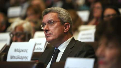 Ειδήσεις ΑΝΤ1: Με Πόπη Τσαπανίδου, Παπαδάκη και Δελλατόλα το δελτίο του Χατζηνικολάου