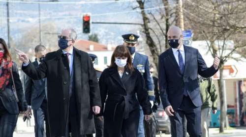 Στα Διαπόντια νησιά η Κατερίνα Σακελλαροπούλου: Εμβολιάζονται οι κάτοικοι σε Οθωνούς και Ερείκουσα