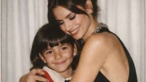 Η Ηλιάνα Παπαγεωργίου "αγκαλιά" με τον νεότερο εαυτό της - Το συγκινητικό της μήνυμα για τη νέα χρονιά