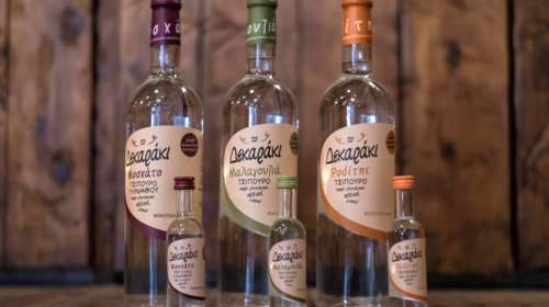 Δαμάσι Τυρνάβου: Η οικογένεια Μονοποικιλιακών Αποσταγμάτων Δεκαράκι παραμένει κοντά στους πληγέντες