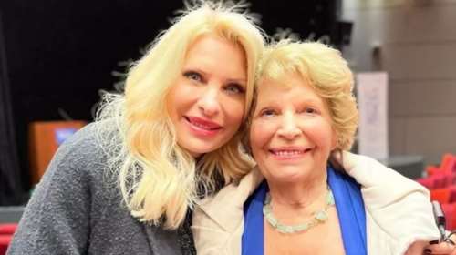 Η θεία της Ελένης Μενεγάκη για πρώτη φορά on camera: Η σπάνια αναφορά στον πατέρα της παρουσιάστριας