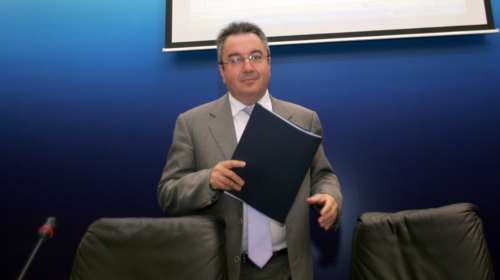 Ηλίας Μόσιαλος: Τα ασυμπτωματικά κρούσματα δυσκολεύουν τον έλεγχο της πανδημίας