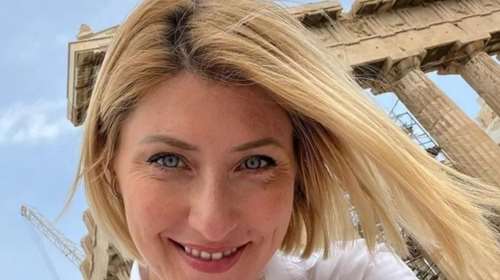 Εννέα διάσημες Ελληνίδες που είναι φυσικές ξανθιές - και δεν είχες ιδέα