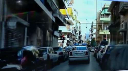 Πάτρα: Την ξυλοκόπησε άγρια μπροστά στο 17 μηνών παιδί τους - Τι καταγγέλλει 29χρονη [Βίντεο]