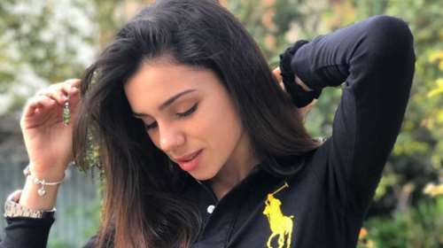 Αναβιώνει ξανά ο θάνατος της Έμμας στη Θεσσαλονίκη - "Κάποιος έβαλε το χέρι του και αθώωσε τη συνοδηγό", λέει η μητέρα της