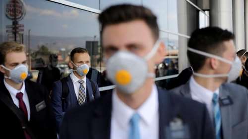 Ευρωπαϊκή Επιτροπή: Απειλή χαμηλού επιπέδου ο κορονοϊός για τους εργαζομένους