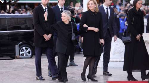 Πριγκίπισσα Ειρήνη: Η εξόδιος ακολουθία στη Μητρόπολη, η ταφή στο Τατόι - Ανακοίνωση των Ντε Γκρες