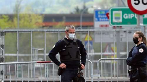 Γαλλία: Νεκρός από τα πυρά αστυνομικών άνδρας που κρατούσε μαχαίρι