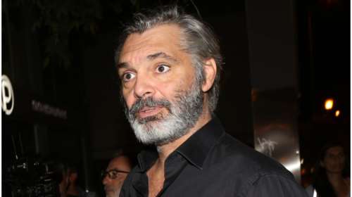 Άλκης Κούρκουλος: Με τη σύντροφό του σε θεατρική πρεμιέρα