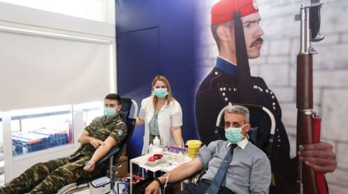 Μήνυμα Σακελλαροπούλου για την εθελοντική αιμοδοσία: Η φωτογραφία που ανέβασε στο Facebook