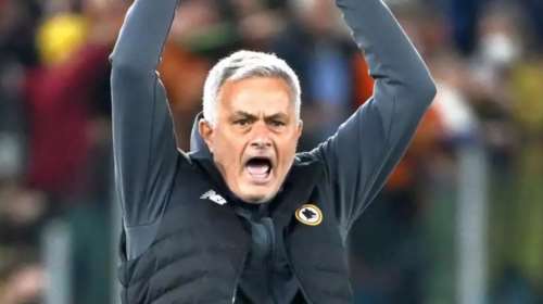 Μουρίνιο: &quot;Πέρασαν γρήγορα αυτά τα 22 χρόνια, αλλά θέλω να συνεχίσω&quot;