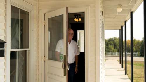 Κορονοϊός-Νέα έρευνα: Οι ασθενείς μολύνουν σχεδόν τα μισά μέλη της οικογένειάς τους