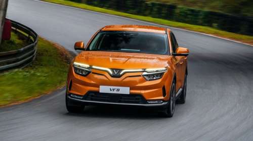 Vinfast: Πώς από τα noodle bars έφτασε στα ηλεκτρικά αυτοκίνητα