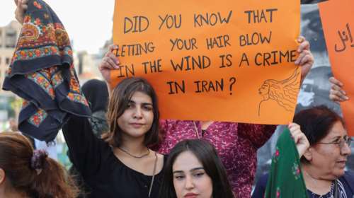 Ιράν: Τι συμβαίνει με τα δικαιώματα των γυναικών - Διακρίσεις, βασανιστήρια και 164 εκτελέσεις σε 11 χρόνια