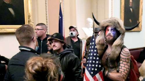 Bραβείο Πούλιτζερ στην Washington Post για την κάλυψη της επίθεσης στο Καπιτώλιο - Ολα τα βραβεία