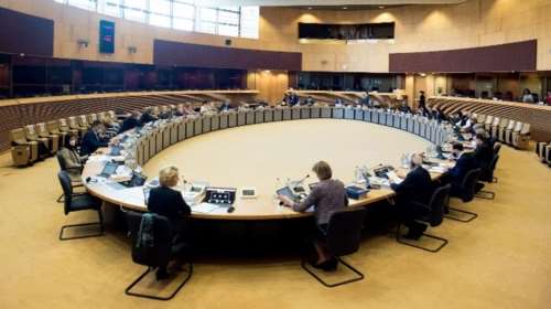 ΕΕ: Εκταμιεύει τη δεύτερη δόση 3,6 δισ. ευρώ στην Ελλάδα