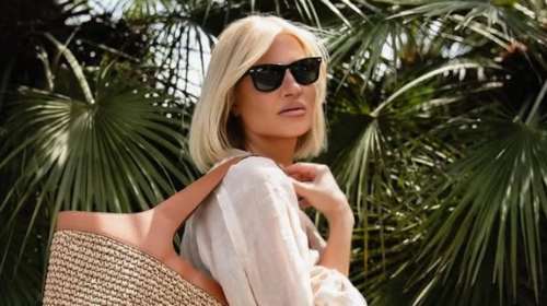 Η Φαίη Σκορδά μας ανοίγει το υπνοδωμάτιο της-  Καλαίσθητο και αρχοντικό στη σοφίτα του σπιτιού