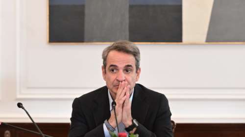 Εκτακτη σύσκεψη αύριο υπό τον Μητσοτάκη για τις μεγάλες αυξήσεις στις τιμές χονδρικής του ρεύματος.