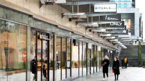 Σάλος στην Ολλανδία: Εργαζόμενοι στο ΥΠΕΞ αποκαλούνταν &quot;πίθηκοι&quot; – Ζήτησε συγγνώμη το Υπουργείο