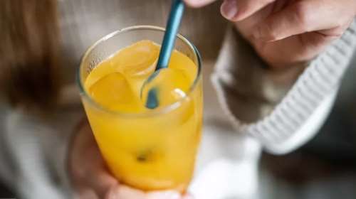 3 ποτά που αυξάνουν τον κίνδυνο για Αλτσχάιμερ σύμφωνα με τον ειδικό