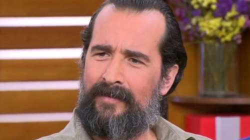 Ο Νικηφόρος του &quot;Σασμού&quot; είναι γιος του Στεφανή ή του Μαθιού; Ο Τάσος Νούσιας έδωσε τη δική του απάντηση στο &quot;Καλύτερα Δε Γίνεται&quot;