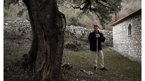 Τα δάκρυα του Τζορτζ Τσούνη για την επιστροφή στις &quot;ρίζες&quot; του: Θα έμενα εδώ σε μια καλύβα, αν είχα τον πατέρα μου