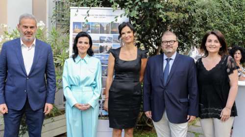 &quot;NAXOS 13-18: THE PHOTO EXHIBITION&quot;: Με μεγάλη επιτυχία πραγματοποιήθηκαν τα εγκαίνια της έκθεσης