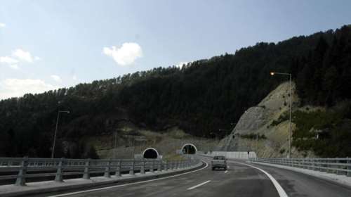 Στο σκαμνί 19 άτομα για υπερκοστολογήσεις στην Εγνατία Οδό