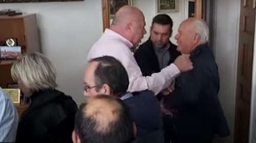 Βόλος: Ο Μπέος μήνυσε και τη γυναίκα που κατέγραψε το επεισόδιο με τον Λημνιό και το &quot;ανέβασε&quot; στα social media