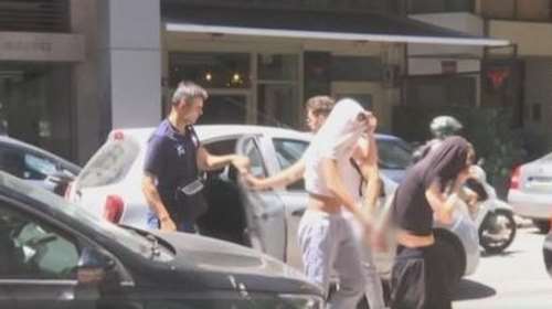 Βιασμός 14χρονης: Οι γονείς της νόμιζαν ότι κοιμόταν - &quot;Βάλε μαξιλάρια και άφησε το κινητό εκεί για να μην καταλάβουν ότι λείπεις&quot;