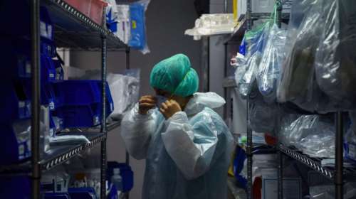 Κορονοϊός: Θλιβερό ρεκόρ - Οι ΗΠΑ έσπασαν το φράγμα των τριών εκατομμυρίων κρουσμάτων