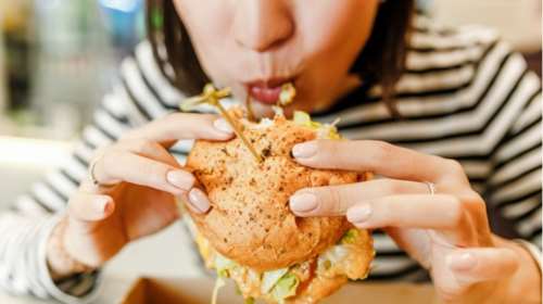 Γιατί η ανθυγιεινή διατροφή αυξάνει τον κίνδυνο εμφάνισης καρκίνου: Οι επιστήμονες βρήκαν τον "κρίκο" που λείπει