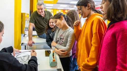 Γίνε κι εσύ μέλος του Κέντρου Τεχνών Πλάκα