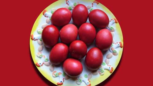 Βάψιμο αυγών με κλωστές, εύκολα και οικολογικά - Πώς θα το πετύχετε