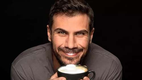 Άκης Πετρετζίκης: Η απίθανη μεταμφίεση του γιου του, Αχιλλέα, με αφορμή τις Απόκριες