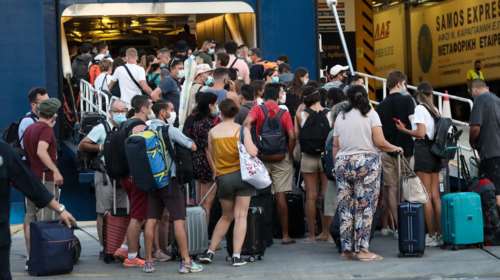 Κορονοϊός: Αύξηση της θετικότητας, άνοδος στις εισαγωγές - Στο 11% των κρουσμάτων η μετάλλαξη Eris - 22 νέοι θάνατοι