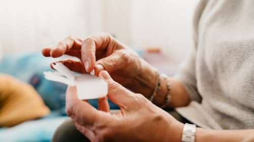 Μπορούν τα αντικαρκινικά φάρμακα να αποτελέσουν τη μελλοντική θεραπεία για το Αλτσχάιμερ;